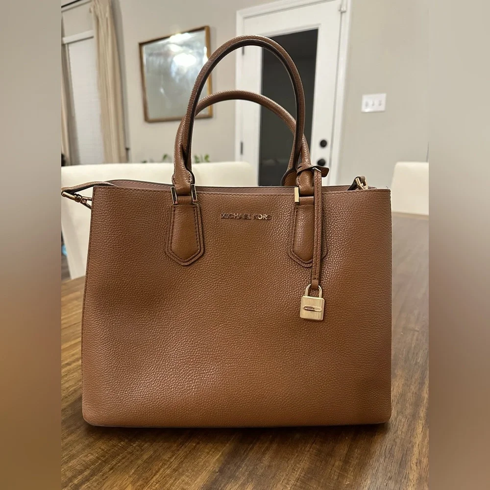 Michael Kors: Mercer Large Bag - Picture 1 of 4